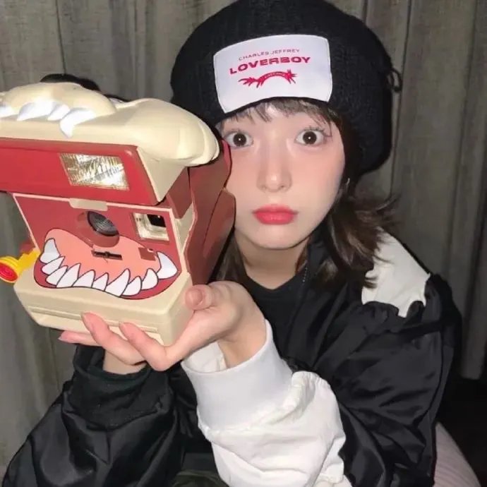 错误的世界海报